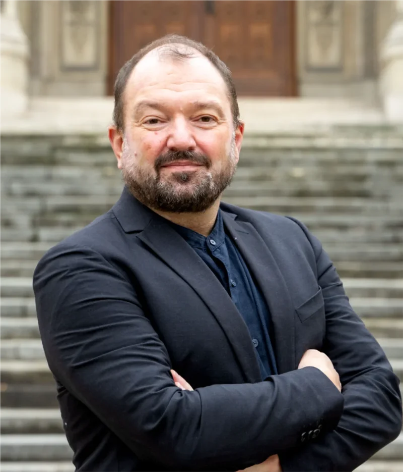 OLIVIER LLUANSI